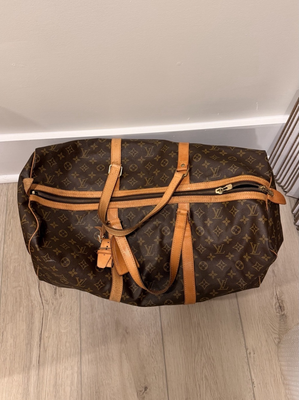 Louis Vuitton Sac Souple 55 Duffle - Picture 7 of 15